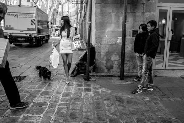 Read more about the article Ricoh GRD IV : The Iconic Street Camera