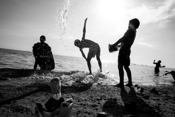 Read more about the article Sea, Kids and a Ricoh GRD4